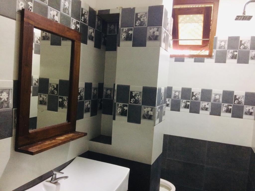 Ambel Homestay Anuradhapura Værelse billede